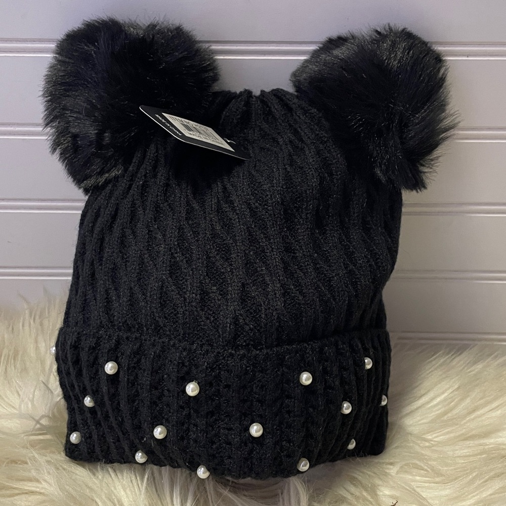 Pearl Knitted Black Lined Winter Hat with Double Faux Fur Pompoms